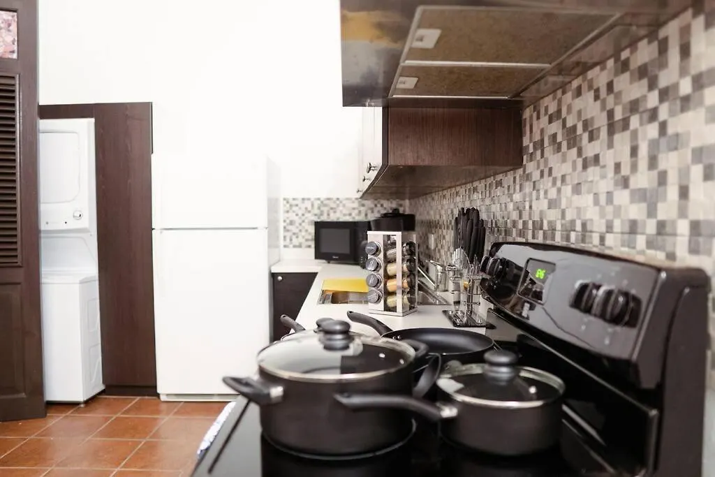 Peaceful Apt Near La Fortaleza In Osj // 65 Fort 7A Apartment San Juan