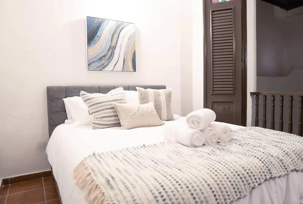 Peaceful Apt Near La Fortaleza In Osj // 65 Fort 7A Apartment San Juan Puerto Rico